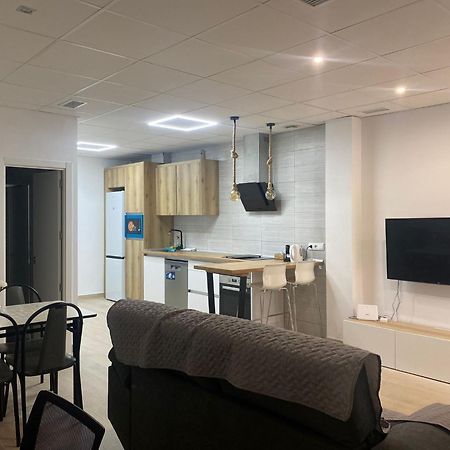 Planta Baja Moderna Y Nueva A Estrenar En El Centro Ciudad 2 Habitaciones Y 2 Banos Елче Екстериор снимка